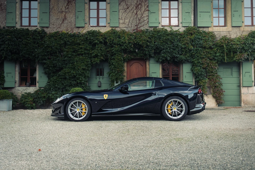 2020 Ferrari 812 GTS - Image 13 of 31