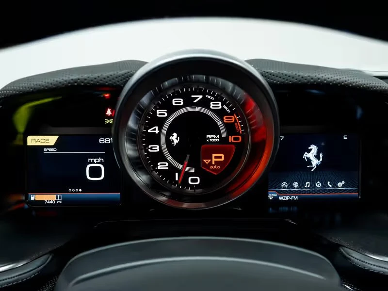 2020 Ferrari 812 Superfast - Image 10 of 19