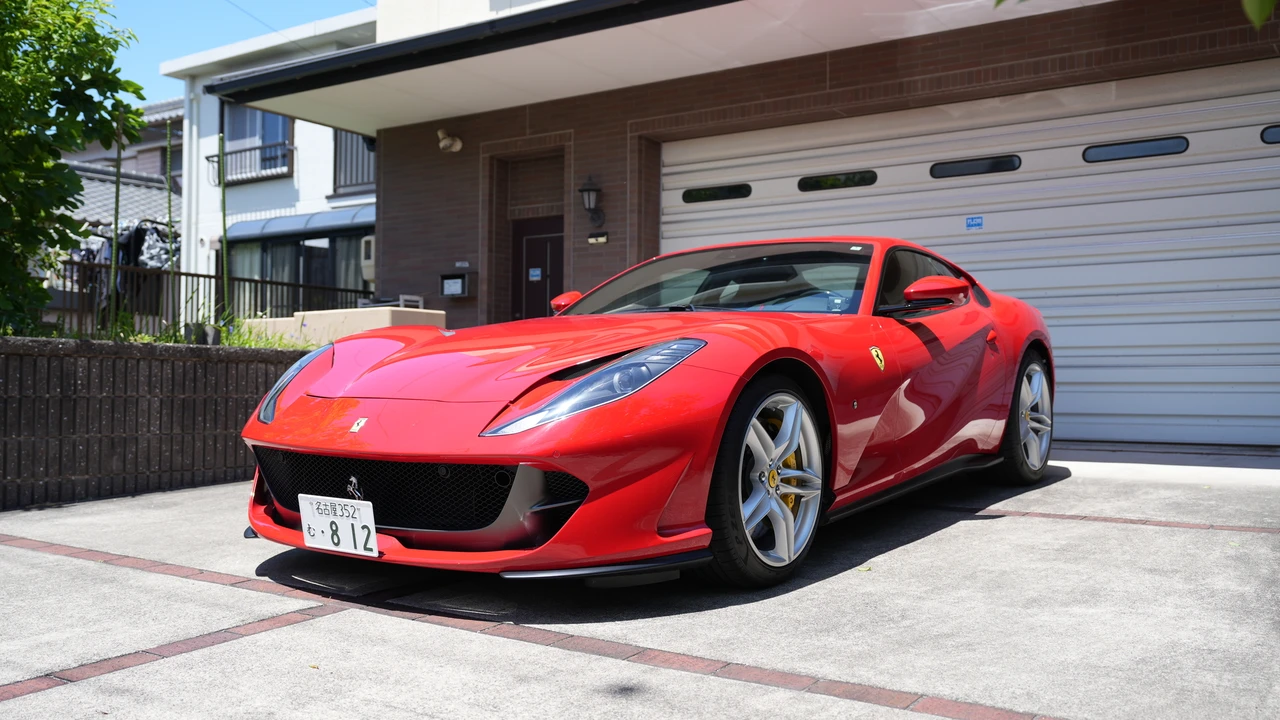 2020 Ferrari 812 Superfast - Image 2 of 31