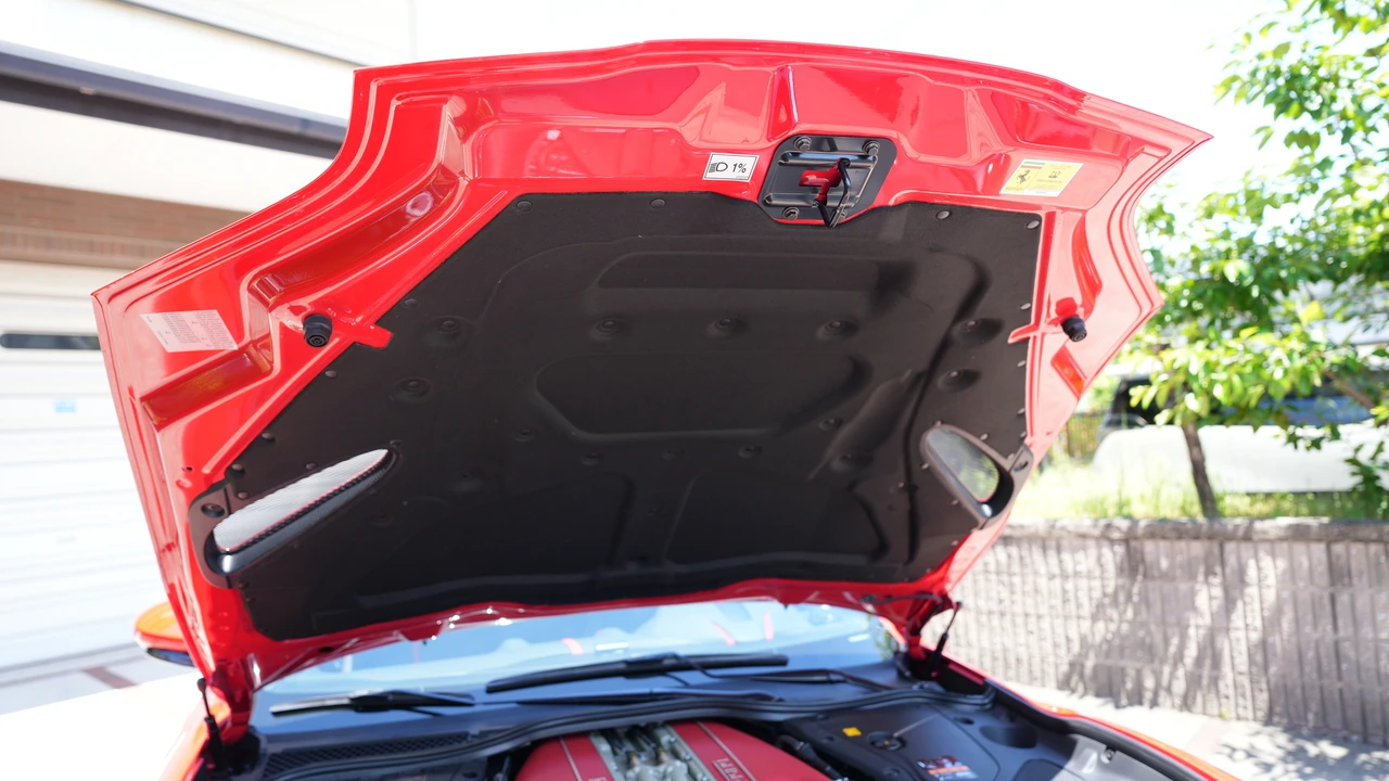 2020 Ferrari 812 Superfast - Image 29 of 31