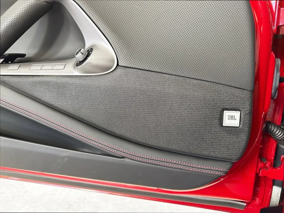 2020 Ferrari 812 Superfast - Image 17 of 20