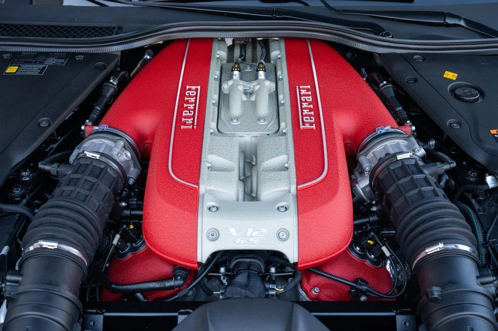 2020 Ferrari 812 Superfast - Image 13 of 21