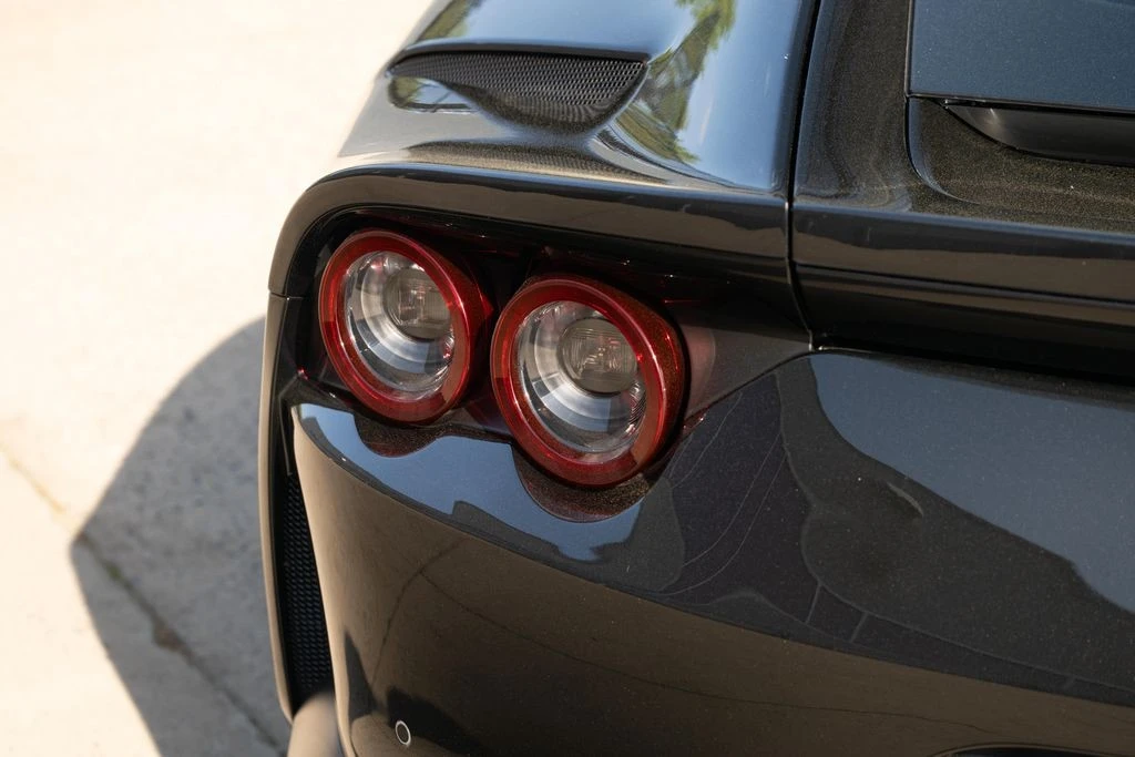 2020 Ferrari 812 Superfast - Image 24 of 31