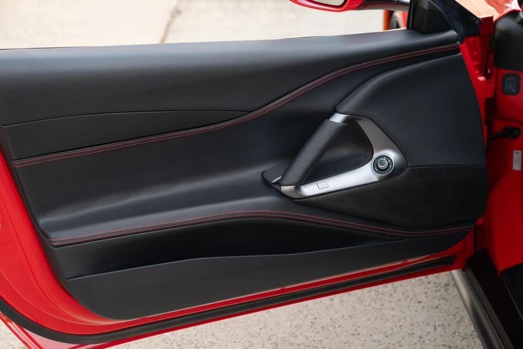 2020 Ferrari 812 Superfast - Image 28 of 31