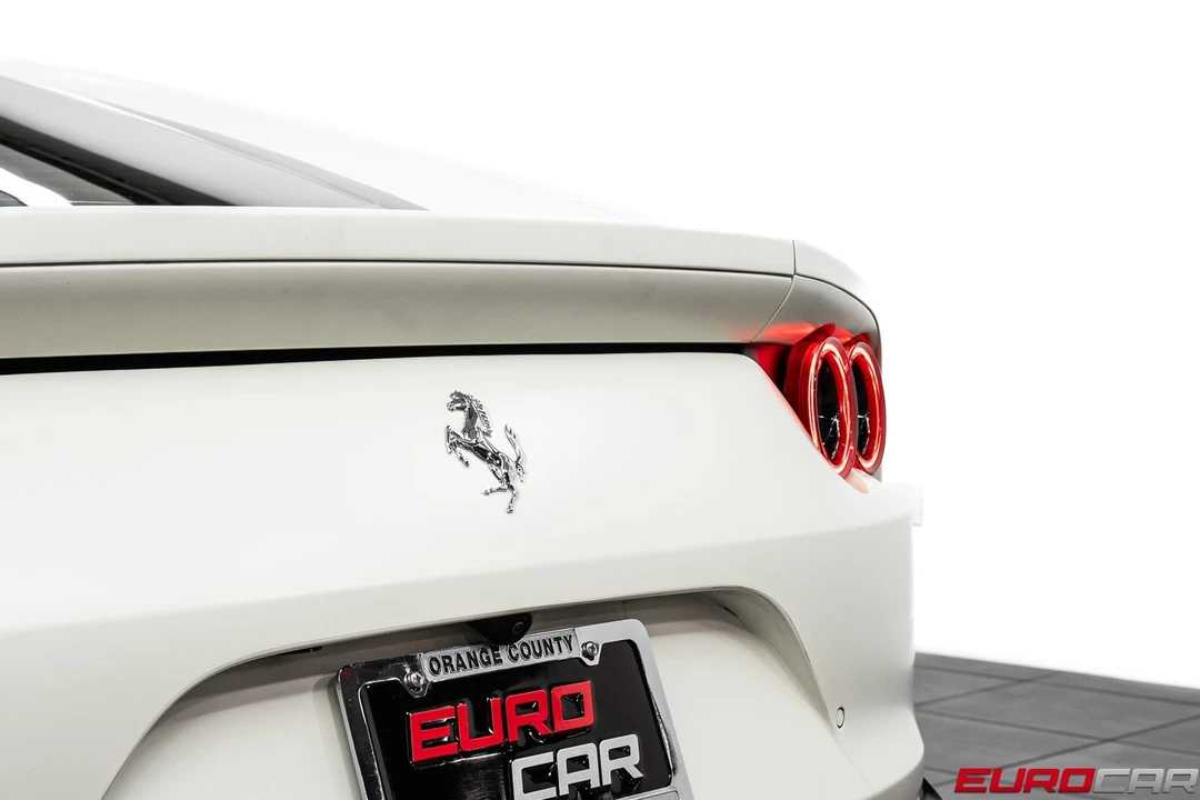 2020 Ferrari 812 Superfast - Image 22 of 31