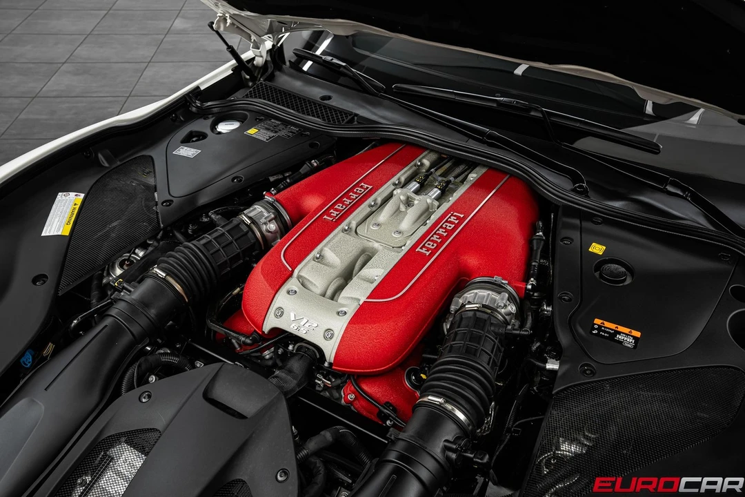 2020 Ferrari 812 Superfast - Image 10 of 31
