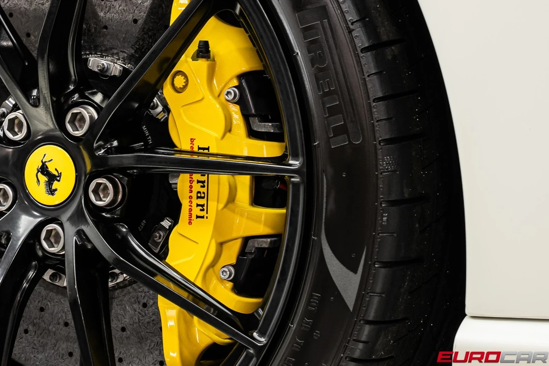 2020 Ferrari 812 Superfast - Image 24 of 31