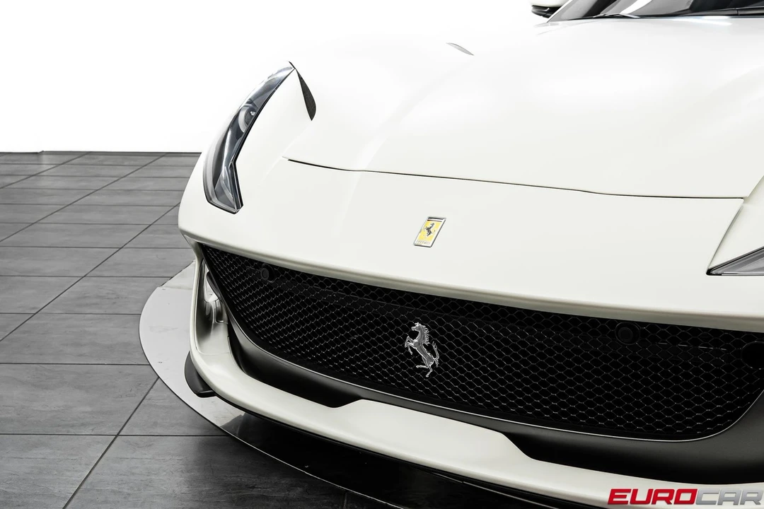 2020 Ferrari 812 Superfast - Image 11 of 31