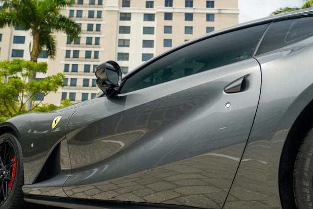 2020 Ferrari 812 Superfast - Image 23 of 31
