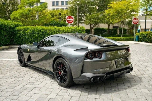 2020 Ferrari 812 Superfast - Image 24 of 31