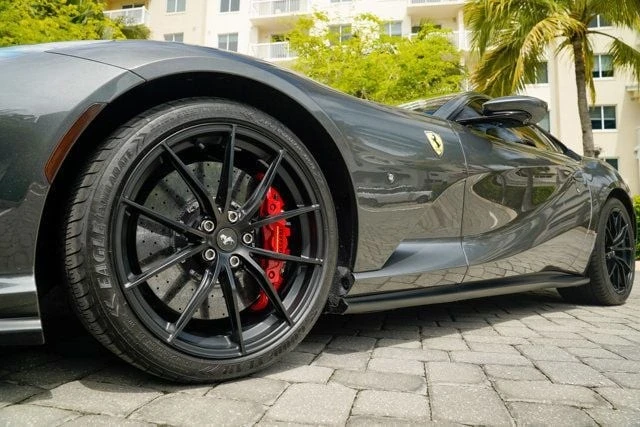 2020 Ferrari 812 Superfast - Image 16 of 31