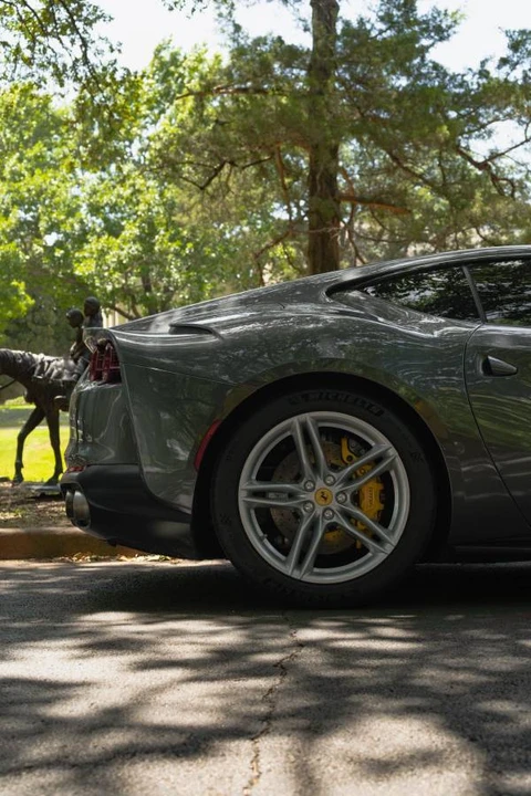2020 Ferrari 812 Superfast - Image 8 of 22