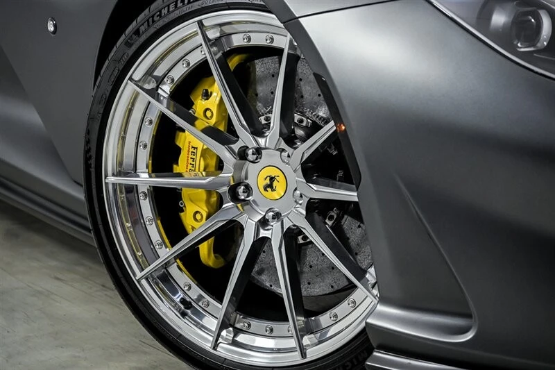 2020 Ferrari 812 Superfast - Image 3 of 31