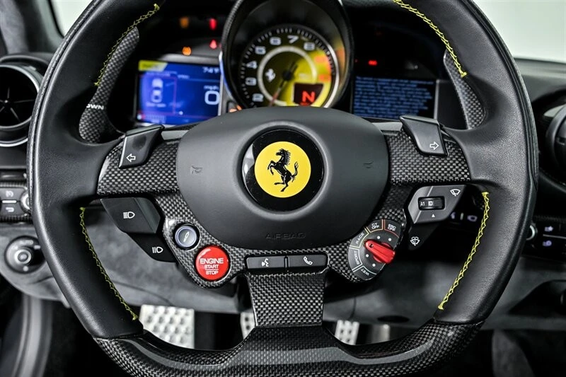 2020 Ferrari 812 Superfast - Image 29 of 31