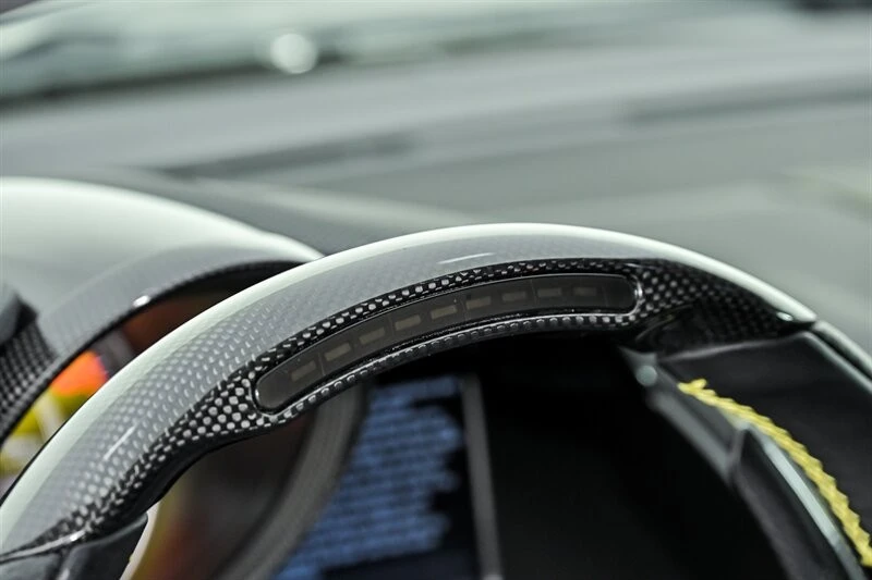 2020 Ferrari 812 Superfast - Image 23 of 31