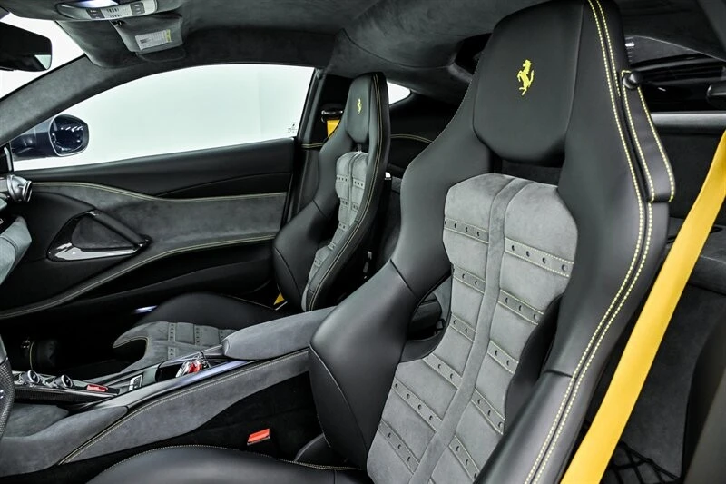 2020 Ferrari 812 Superfast - Image 21 of 31