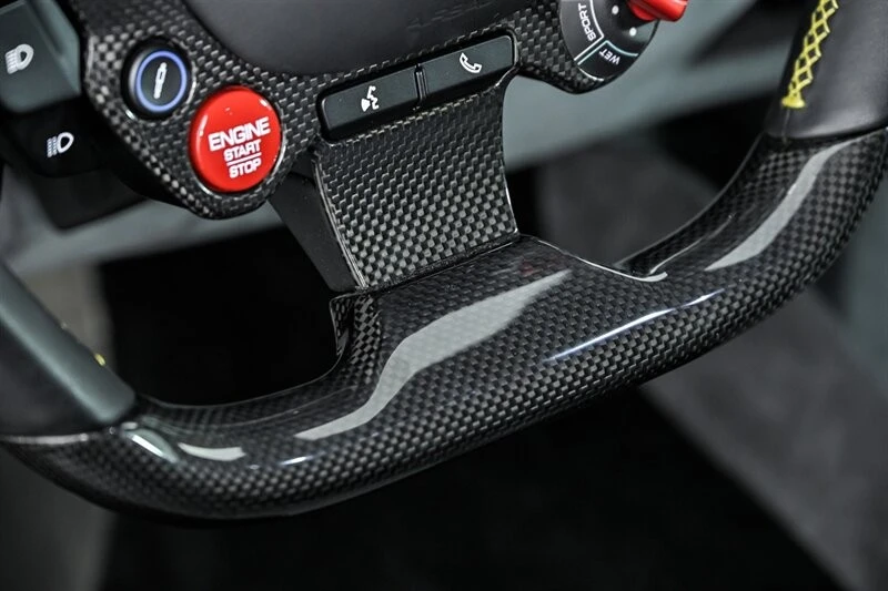 2020 Ferrari 812 Superfast - Image 24 of 31