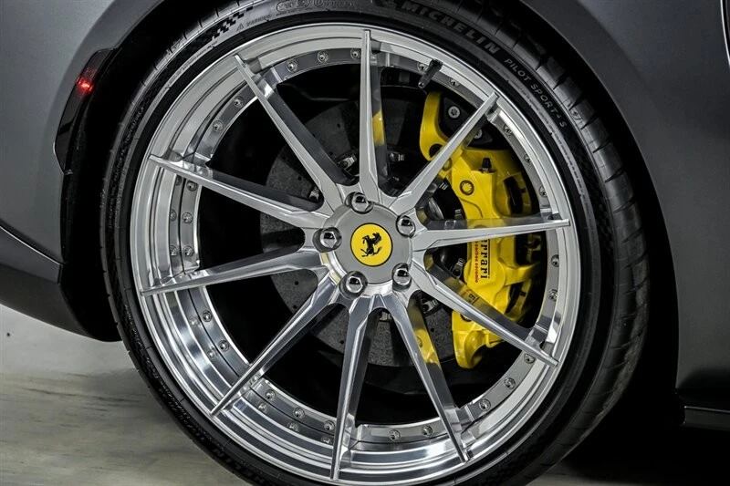 2020 Ferrari 812 Superfast - Image 11 of 31