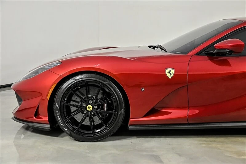 2020 Ferrari 812 Superfast - Image 8 of 31