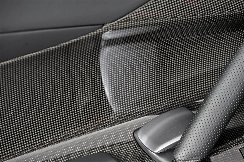2020 Ferrari 812 Superfast - Image 25 of 31