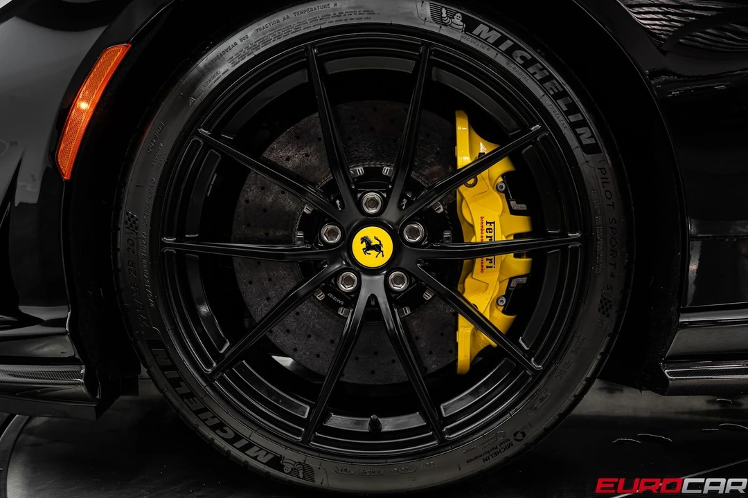 2020 Ferrari 812 Superfast - Image 27 of 31