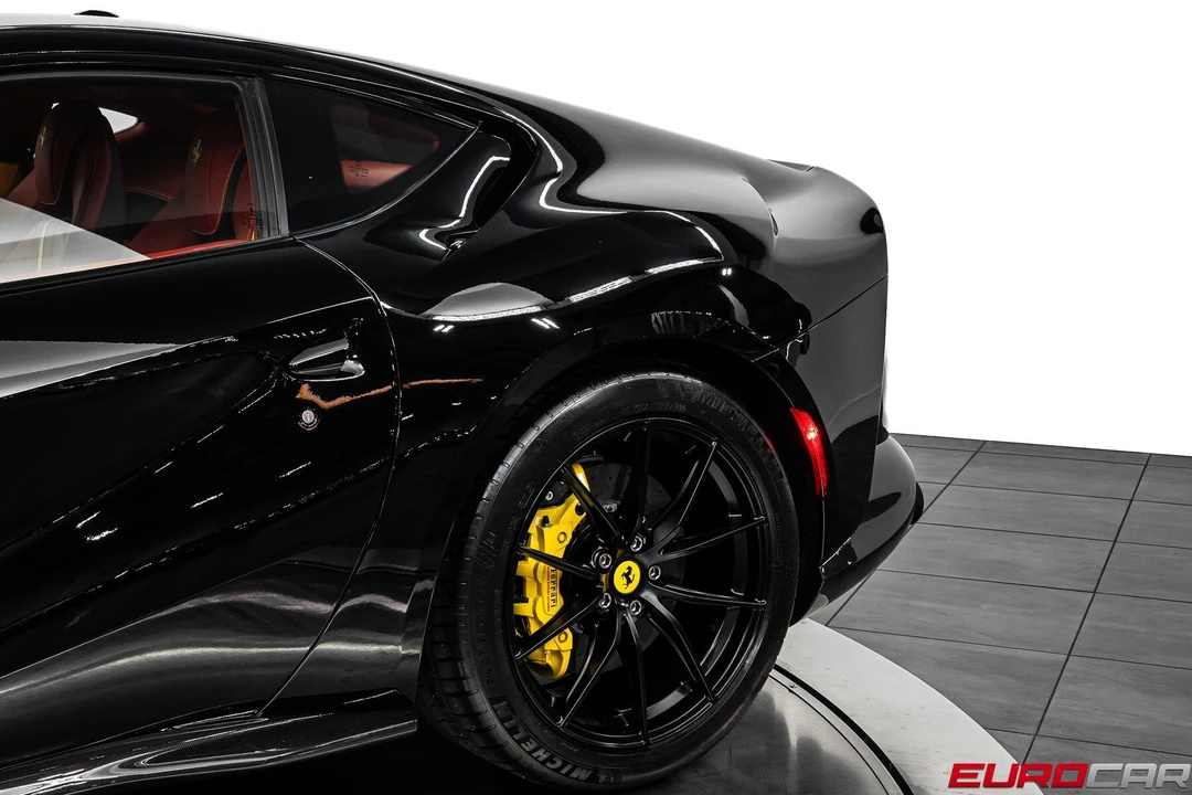 2020 Ferrari 812 Superfast - Image 18 of 31