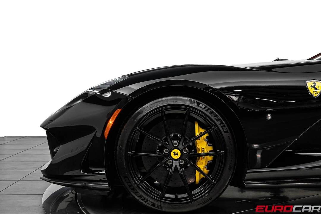 2020 Ferrari 812 Superfast - Image 16 of 31