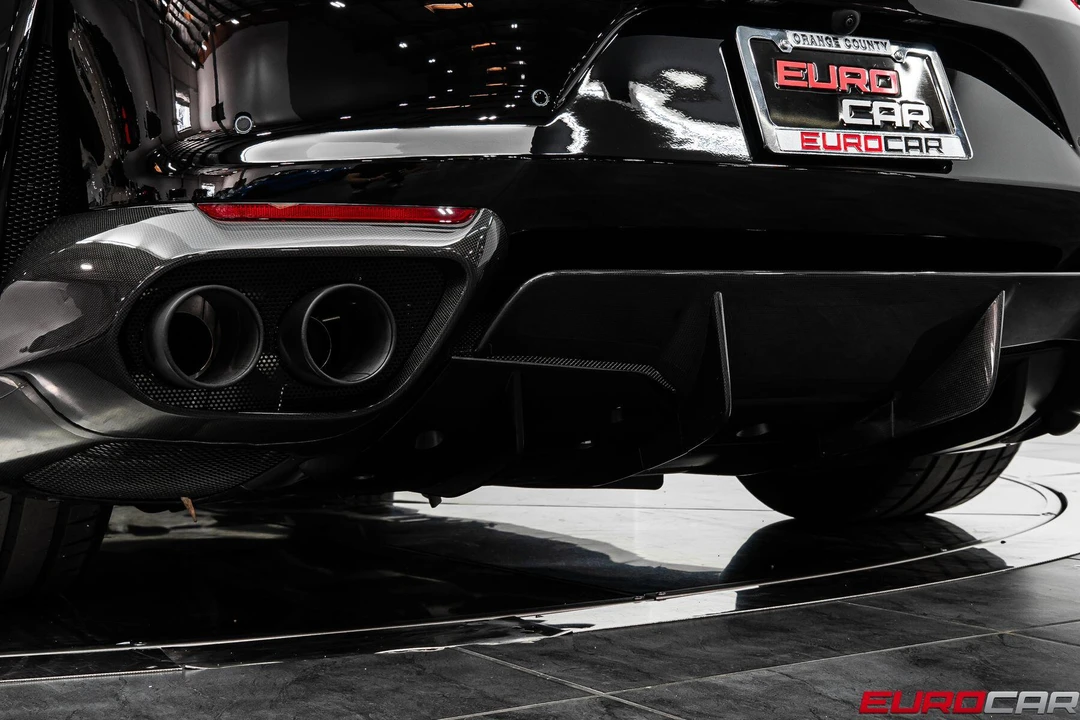 2020 Ferrari 812 Superfast - Image 26 of 31