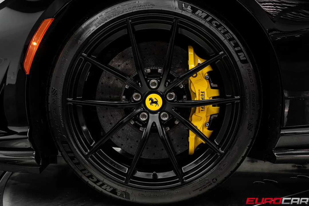 2020 Ferrari 812 Superfast - Image 27 of 31