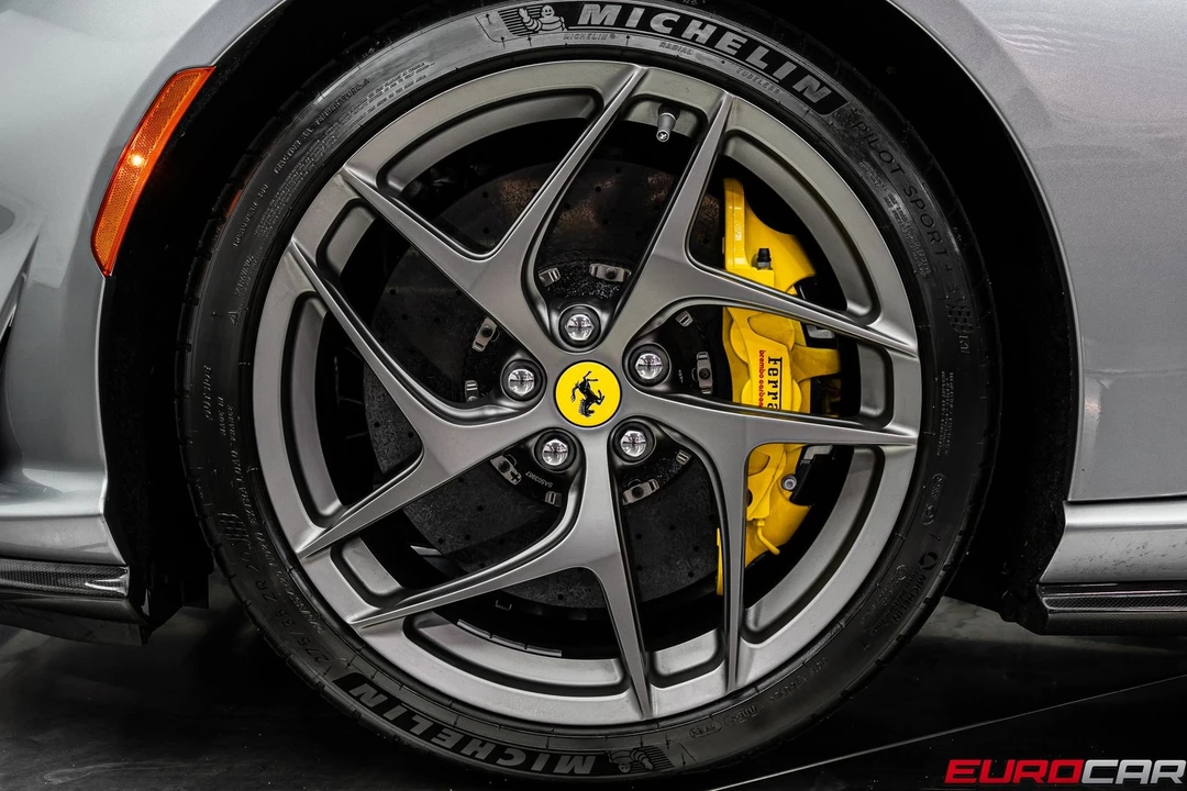 2020 Ferrari 812 Superfast - Image 28 of 31
