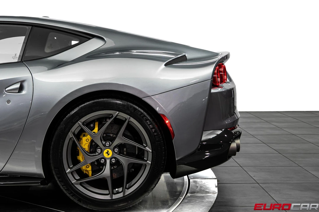 2020 Ferrari 812 Superfast - Image 18 of 31