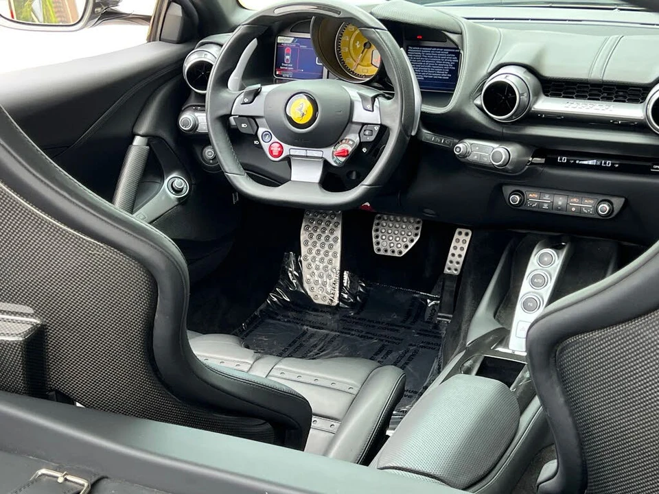 2020 Ferrari 812 Superfast - Image 19 of 31