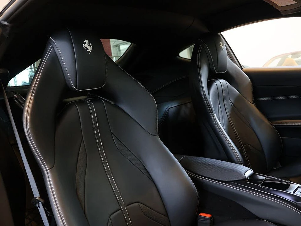 2020 Ferrari 812 Superfast - Image 18 of 31