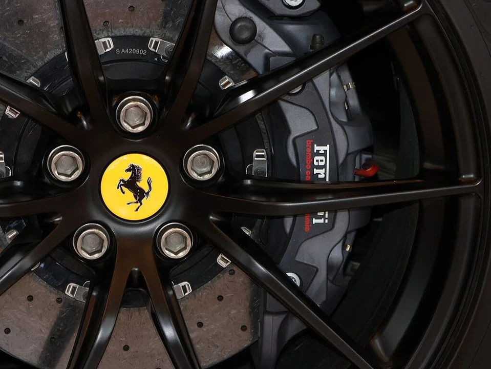 2020 Ferrari 812 Superfast - Image 26 of 31