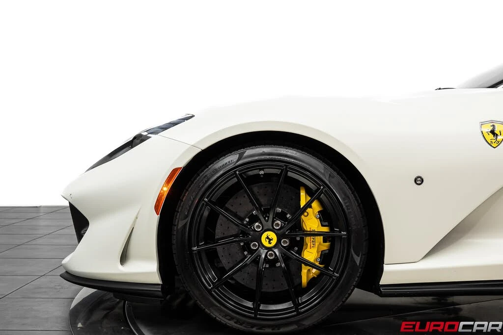2020 Ferrari 812 Superfast - Image 14 of 31