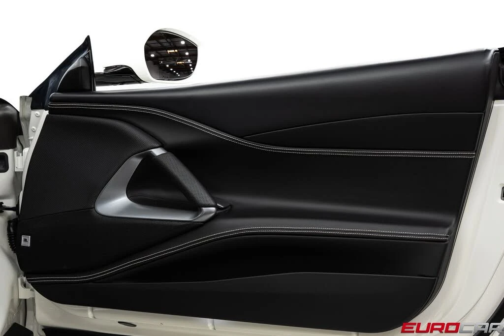 2020 Ferrari 812 Superfast - Image 25 of 31