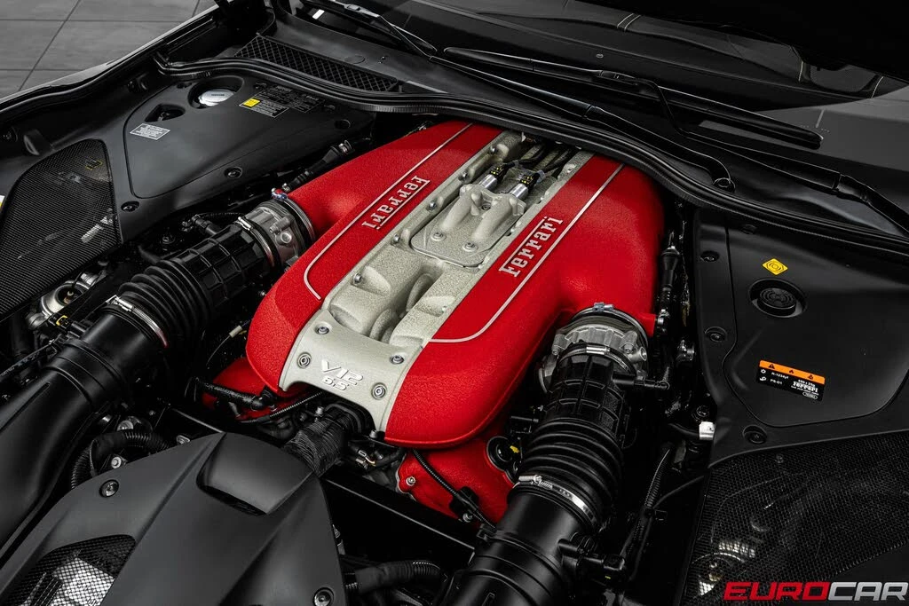 2020 Ferrari 812 Superfast - Image 10 of 31