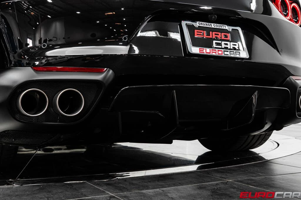 2020 Ferrari 812 Superfast - Image 23 of 31