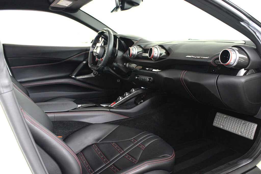 2020 Ferrari 812 Superfast - Image 29 of 31