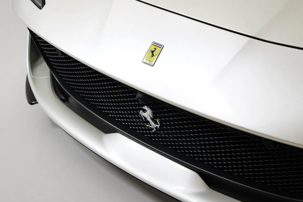 2020 Ferrari 812 Superfast - Image 18 of 31