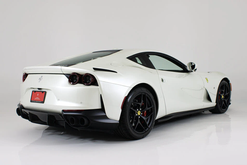 2020 Ferrari 812 Superfast - Image 8 of 31