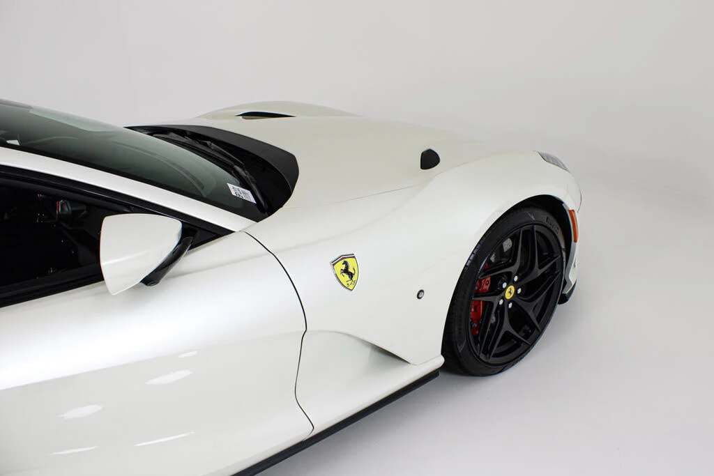 2020 Ferrari 812 Superfast - Image 11 of 31