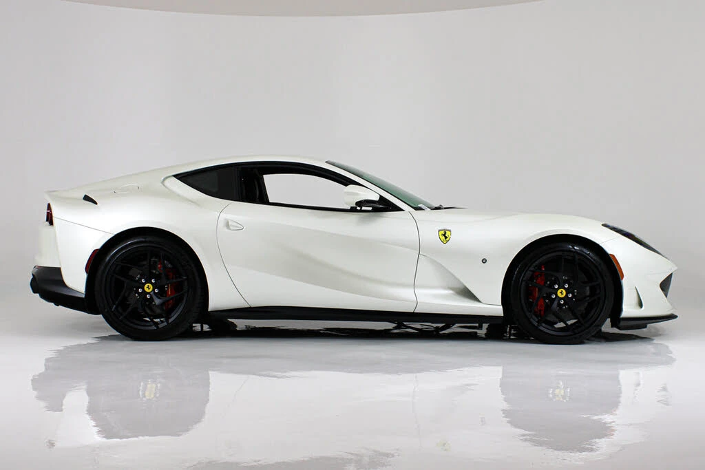 2020 Ferrari 812 Superfast - Image 10 of 31