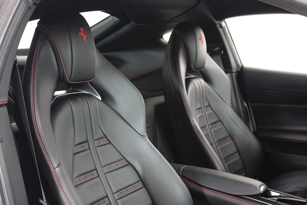 2020 Ferrari 812 Superfast - Image 28 of 31