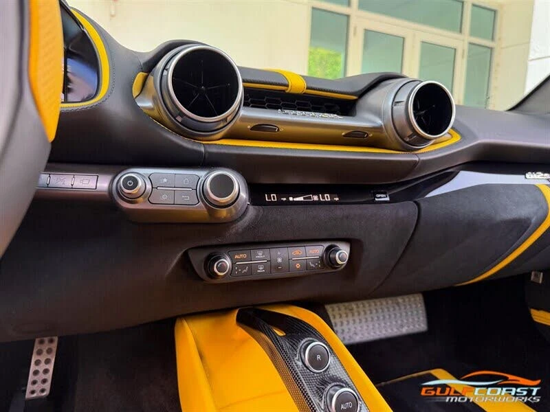 2020 Ferrari 812 Superfast - Image 16 of 31