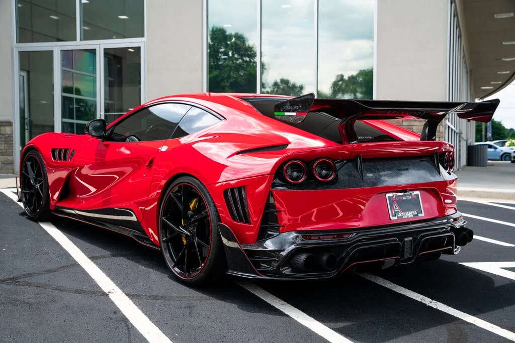 2020 Ferrari 812 Superfast - Image 23 of 31