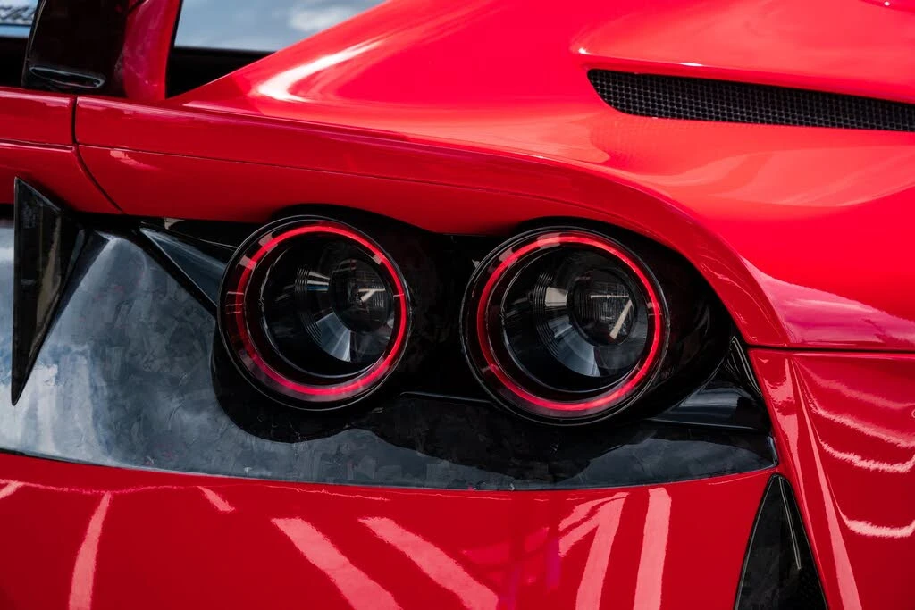 2020 Ferrari 812 Superfast - Image 17 of 31