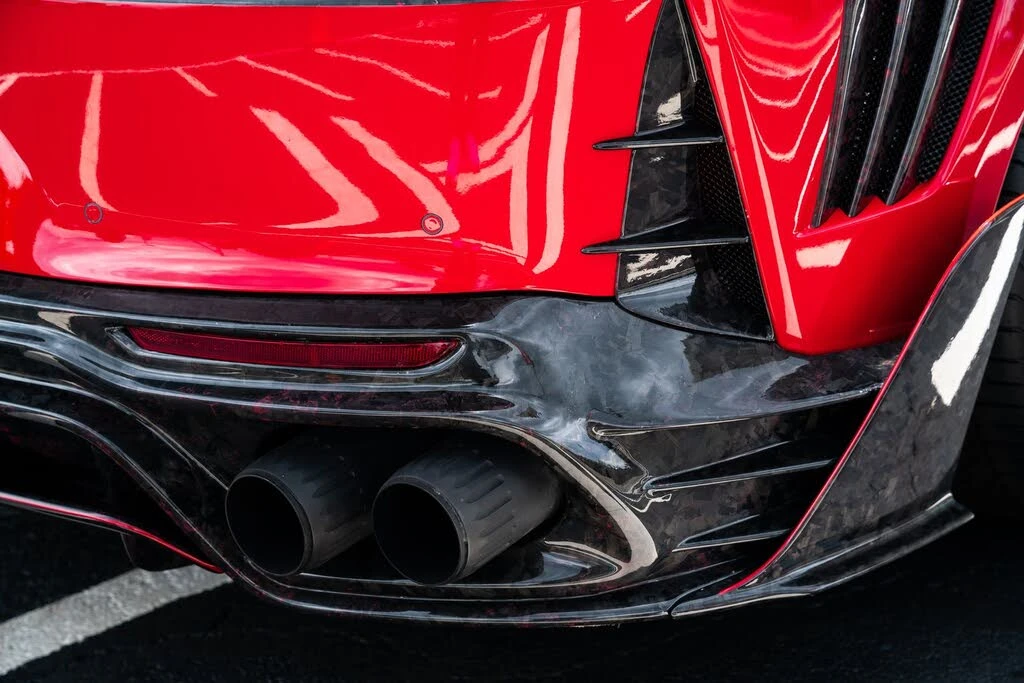 2020 Ferrari 812 Superfast - Image 18 of 31