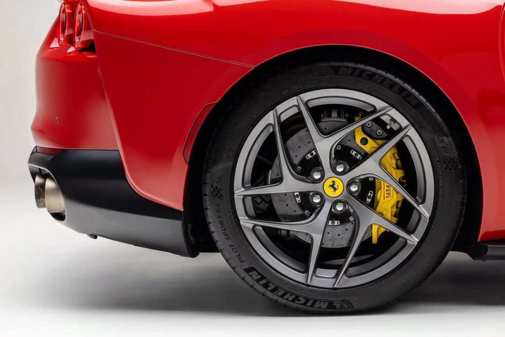 2020 Ferrari 812 Superfast - Image 24 of 31