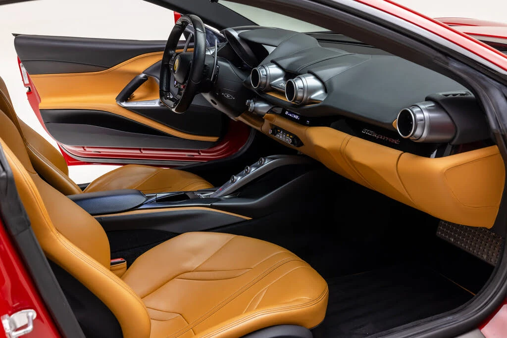 2020 Ferrari 812 Superfast - Image 28 of 31